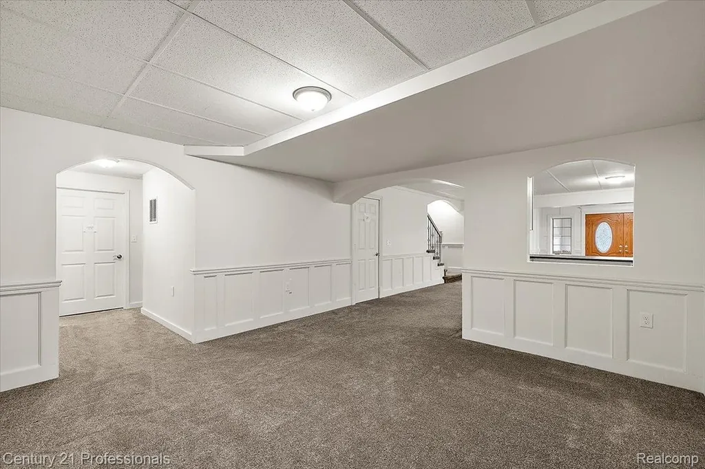 6705 College Park Drive Springfield Charter Township MI 48346