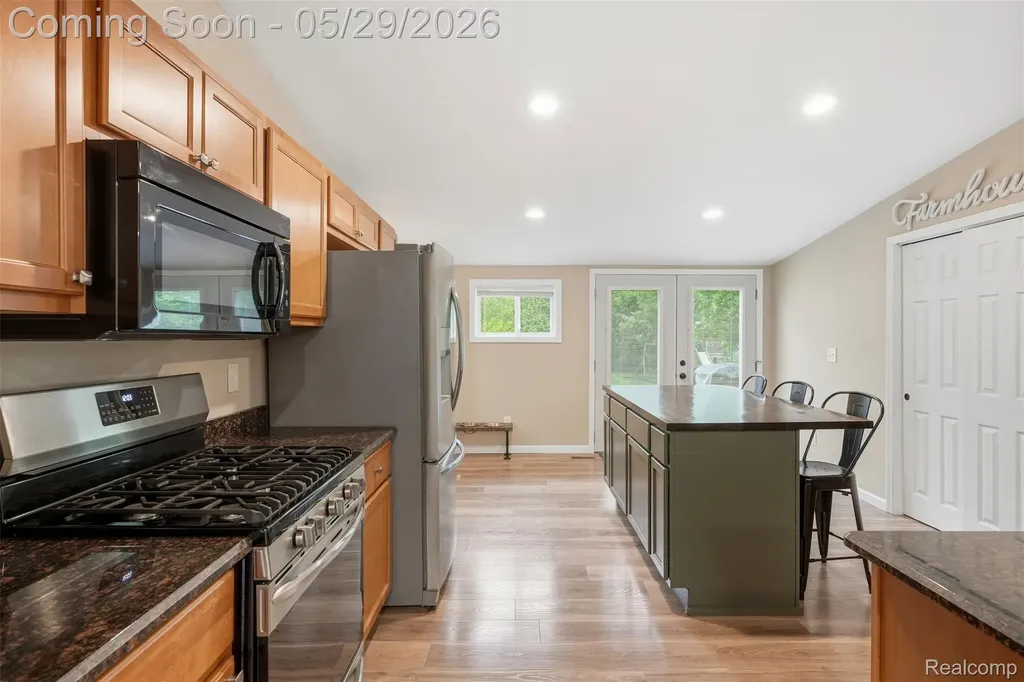 22349 Middlebelt Road Huron Charter Township MI 48164
