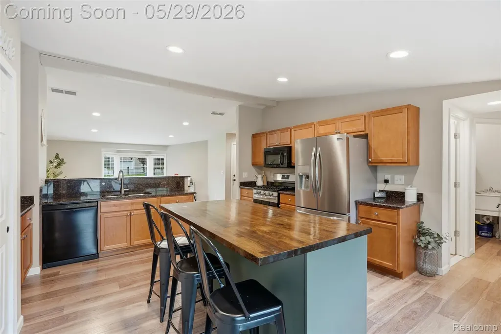 22349 Middlebelt Road Huron Charter Township MI 48164