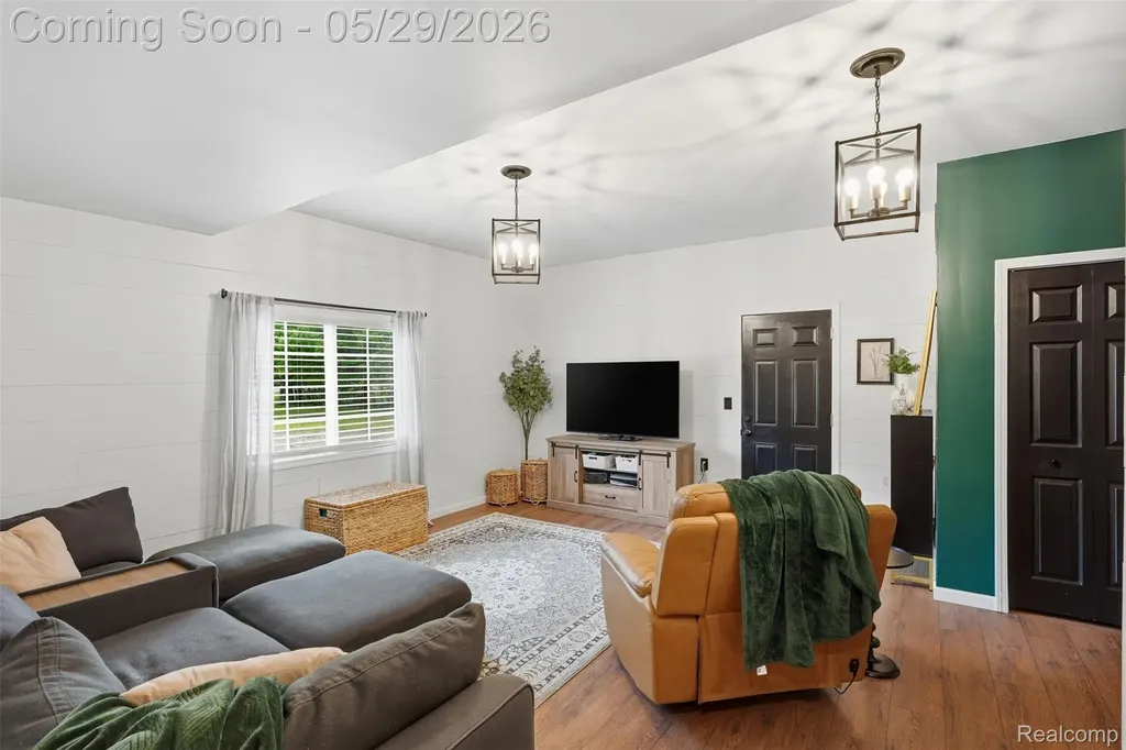 22349 Middlebelt Road Huron Charter Township MI 48164