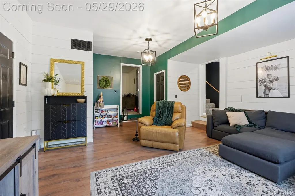 22349 Middlebelt Road Huron Charter Township MI 48164