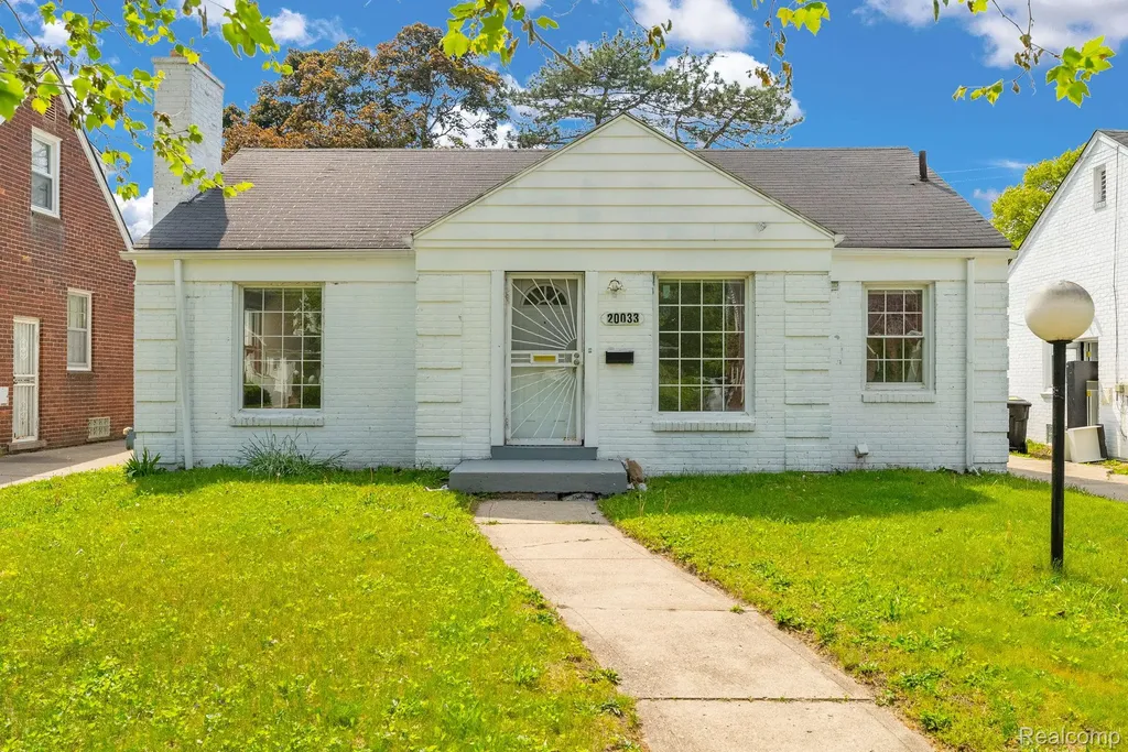 20033 Sorrento Street Detroit City MI 48235