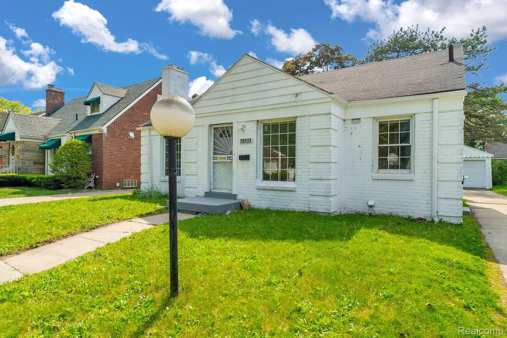 20033 Sorrento Street Detroit City MI 48235