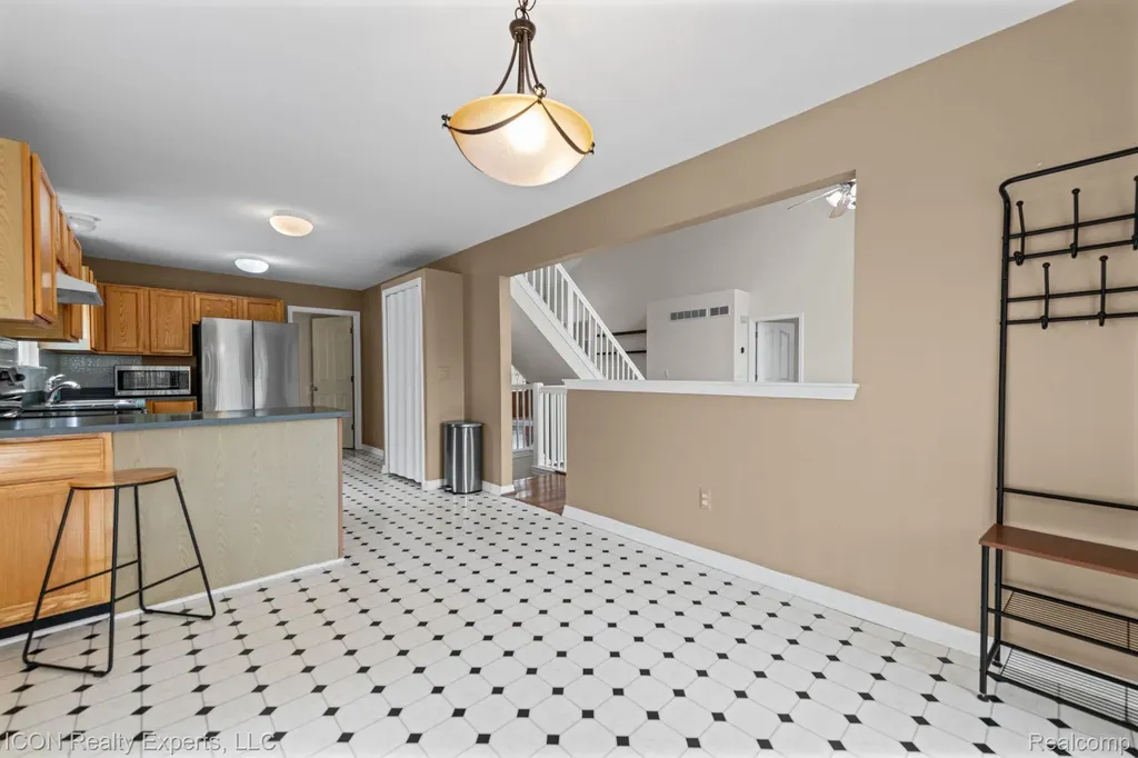 5367 High Ridge Drive York Charter Township MI 48197