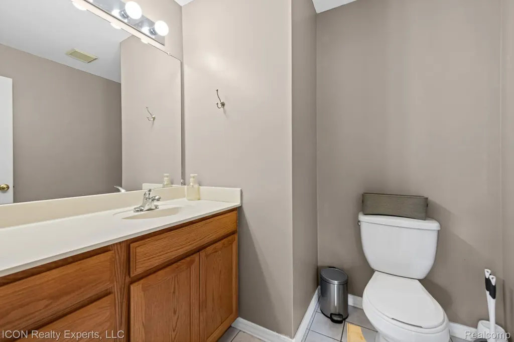 5367 High Ridge Drive York Charter Township MI 48197