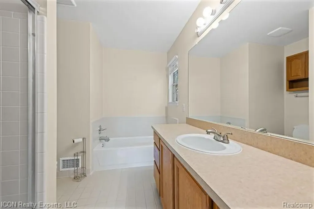 5367 High Ridge Drive York Charter Township MI 48197