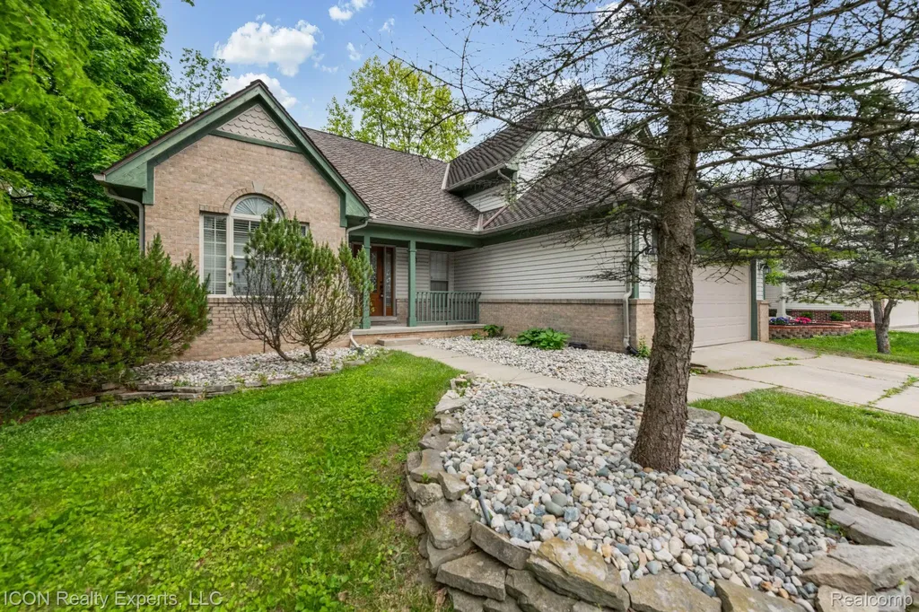 5367 High Ridge Drive York Charter Township MI 48197