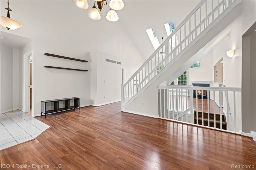5367 High Ridge Drive York Charter Township MI 48197