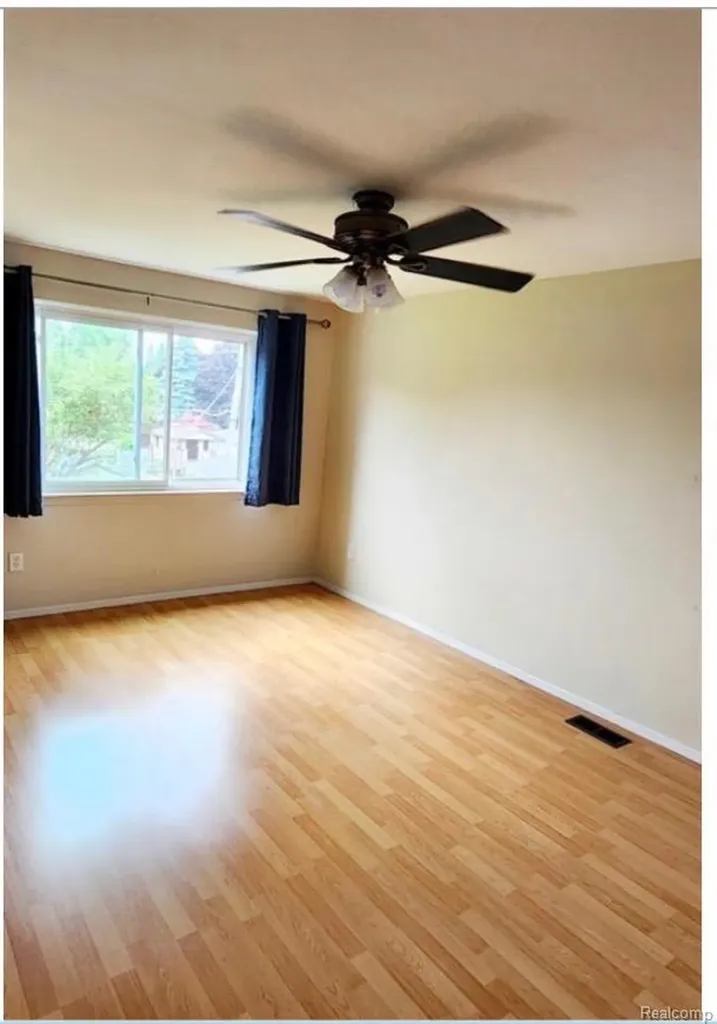 35347 Alta Vista Drive Sterling Heights City MI 48312