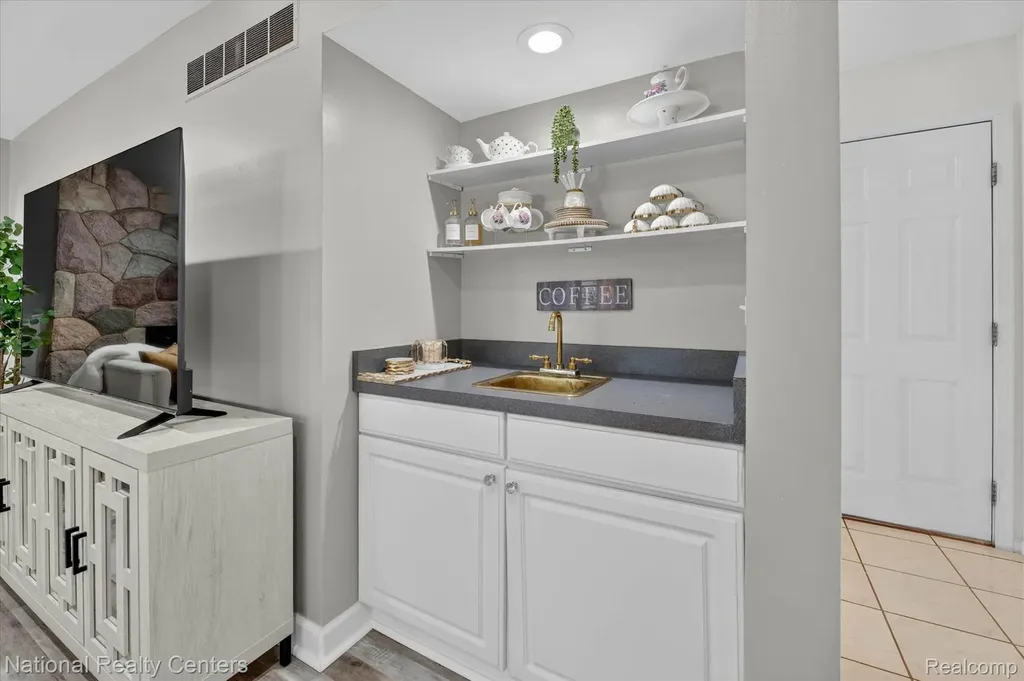 47222 Northgate Court Canton Charter Township MI 48188