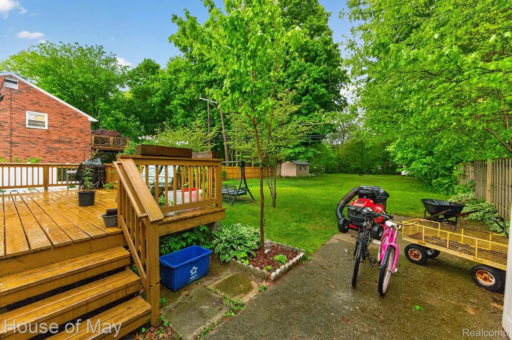 20036 Beech Daly Road Redford Charter Township MI 48240