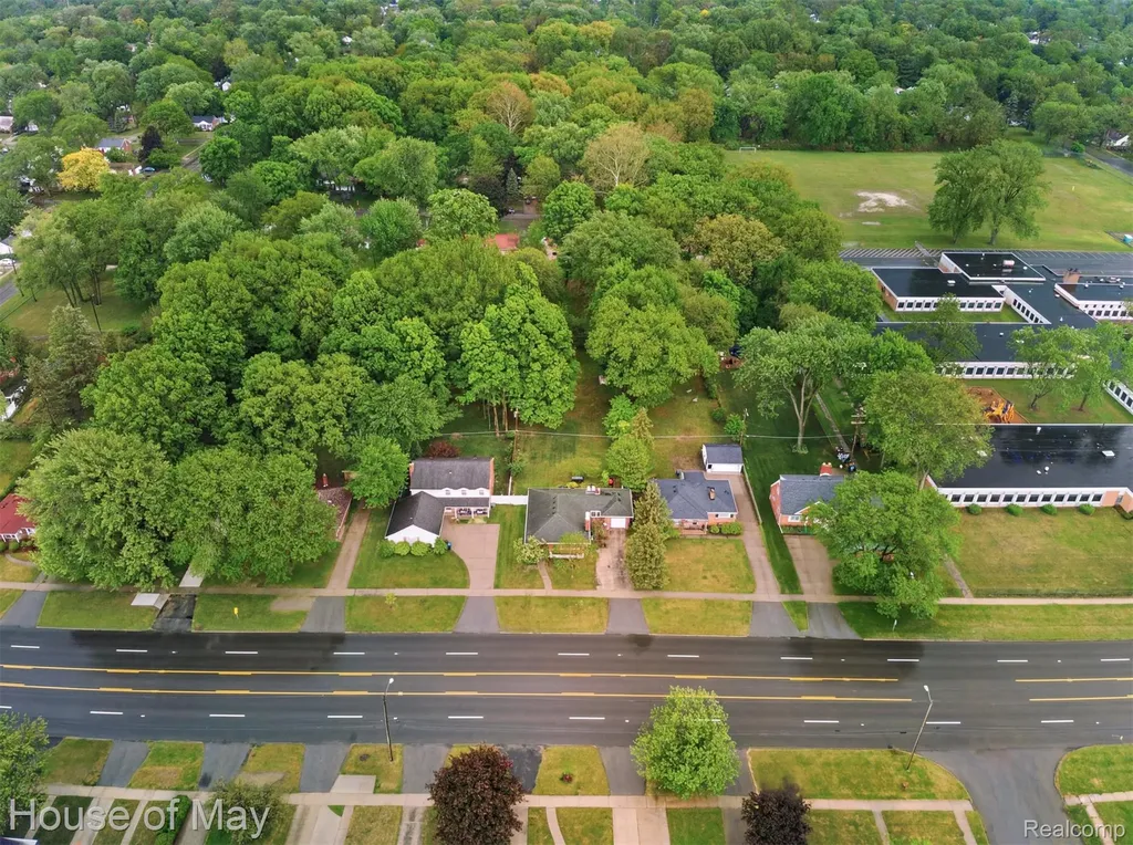 20036 Beech Daly Road Redford Charter Township MI 48240