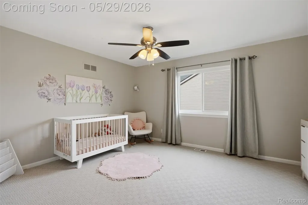 735 Kentbrook Drive Commerce Charter Township MI 48382