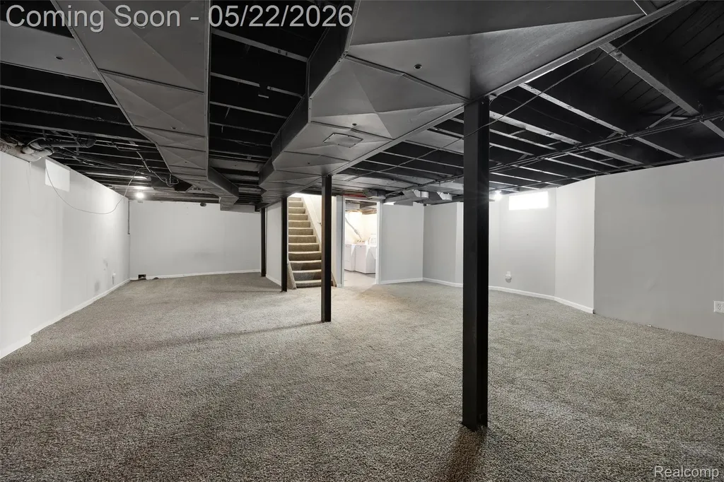 20701 Toles Lane Grosse Pointe Woods City MI 48236