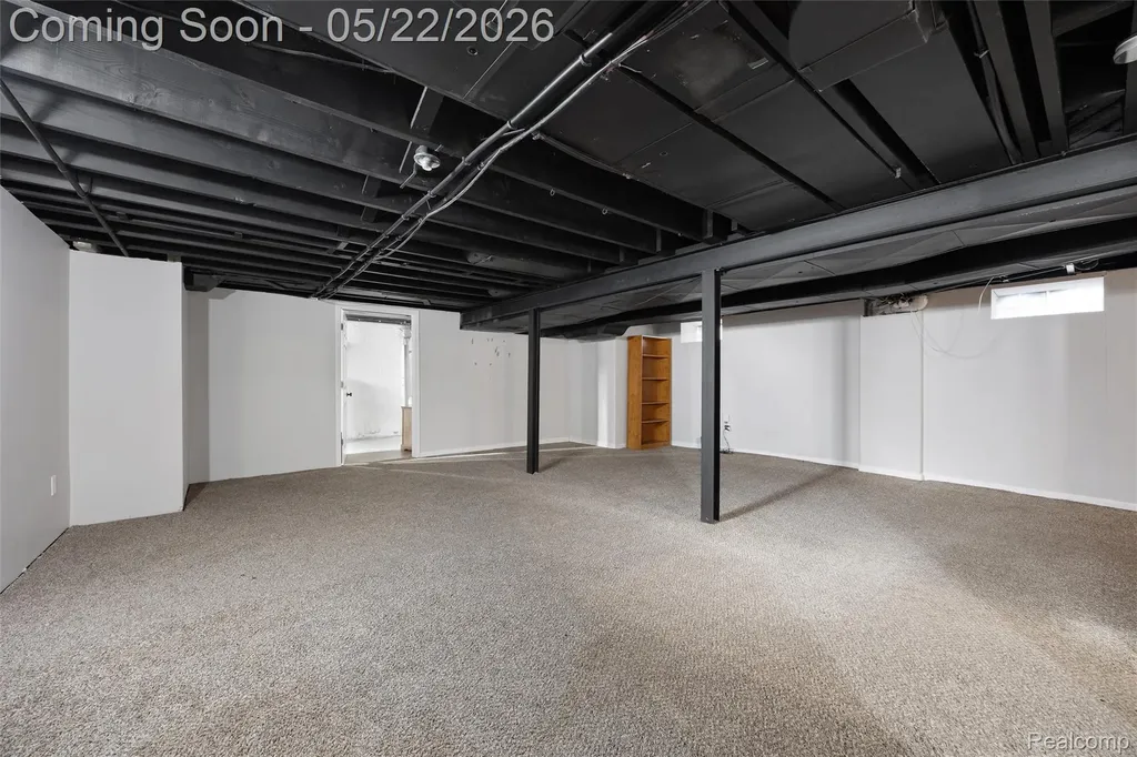 20701 Toles Lane Grosse Pointe Woods City MI 48236