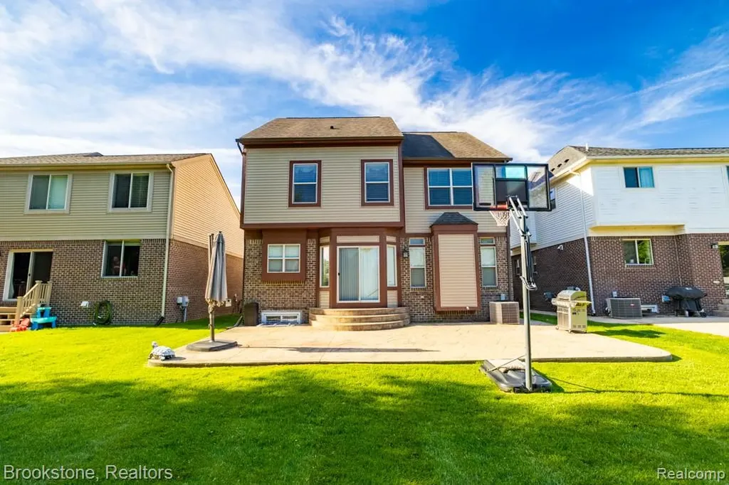 13809 Grandeur Avenue Shelby Charter Township MI 48315