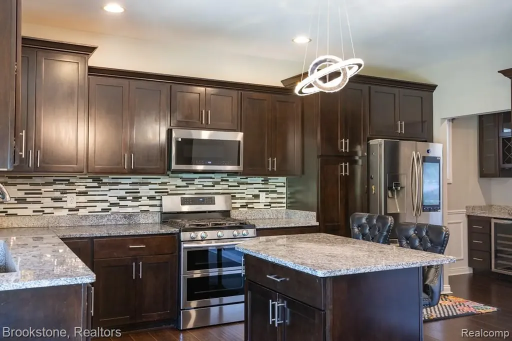 13809 Grandeur Avenue Shelby Charter Township MI 48315