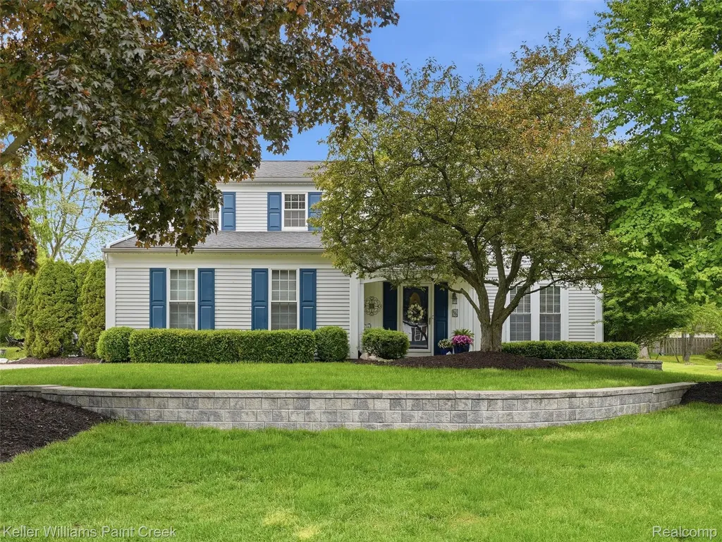 1351 W Fairview Lane Rochester Hills City MI 48306