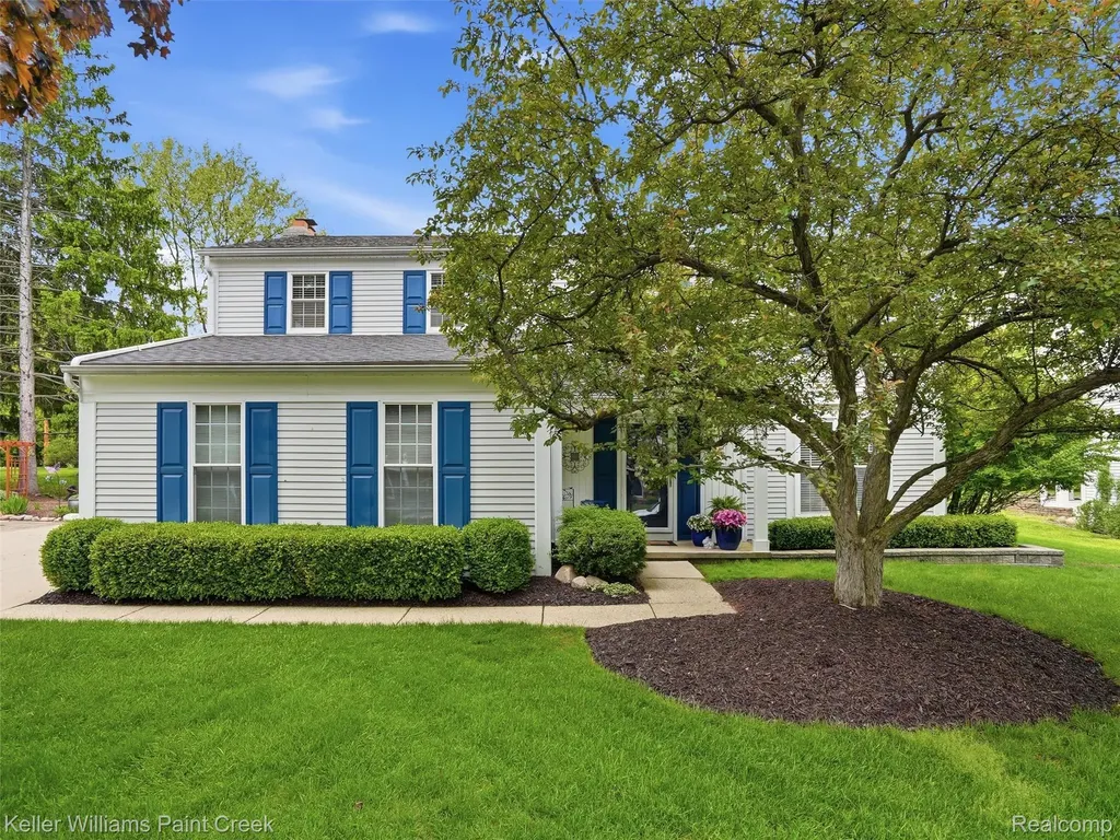 1351 W Fairview Lane Rochester Hills City MI 48306