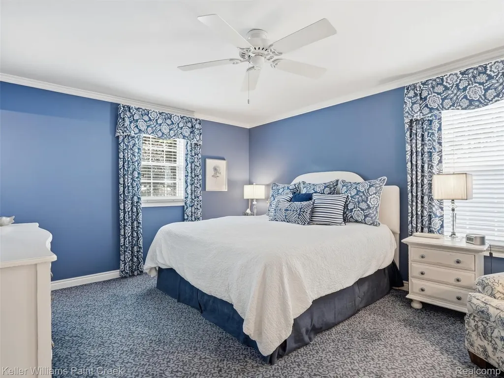 1351 W Fairview Lane Rochester Hills City MI 48306