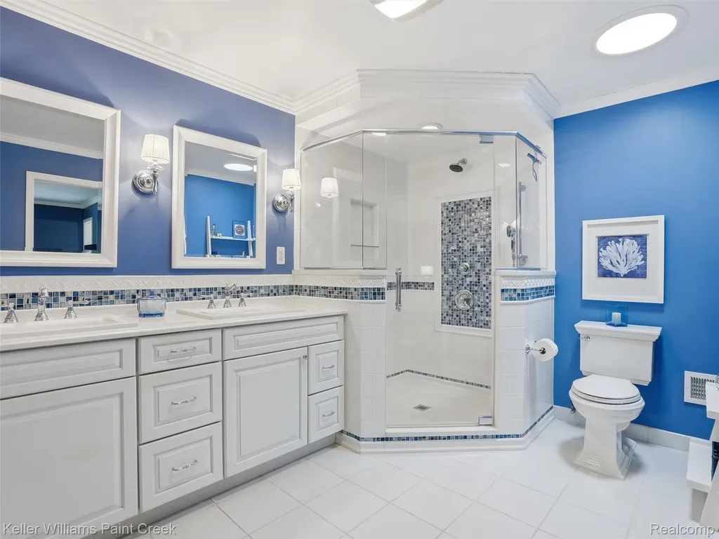 1351 W Fairview Lane Rochester Hills City MI 48306