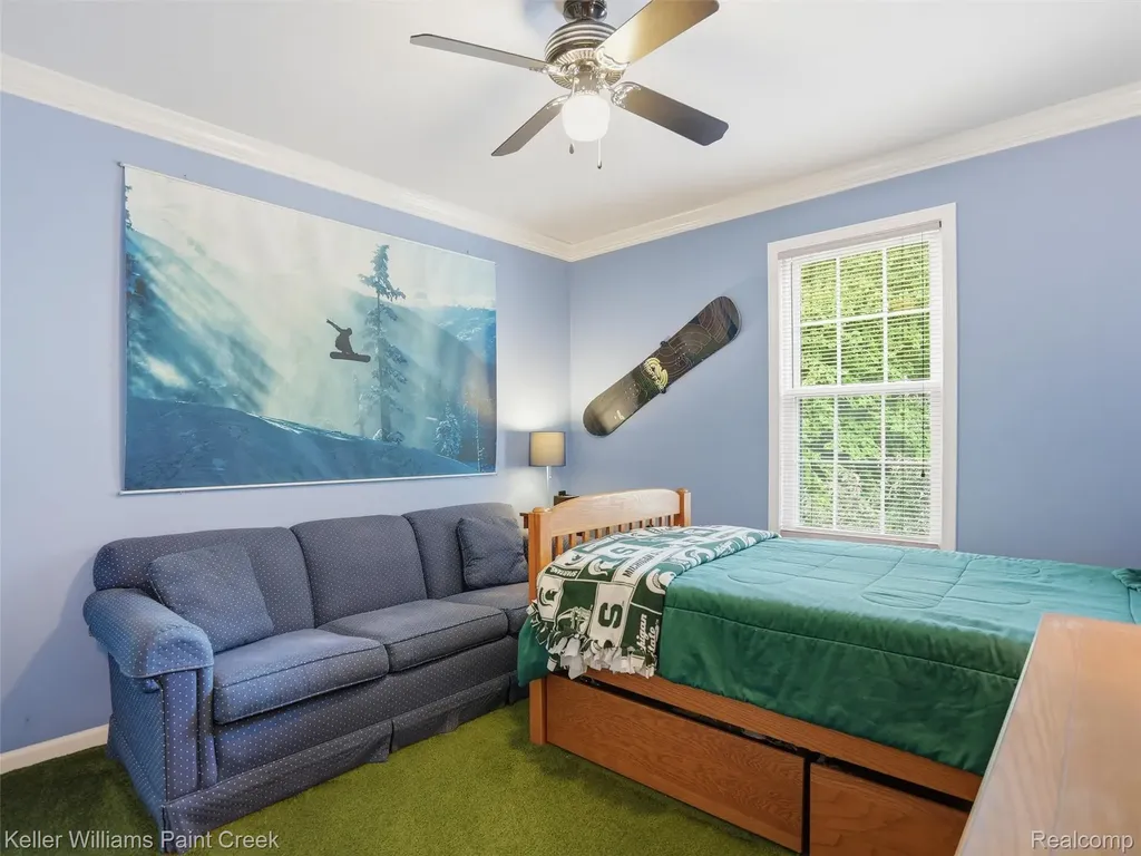 1351 W Fairview Lane Rochester Hills City MI 48306