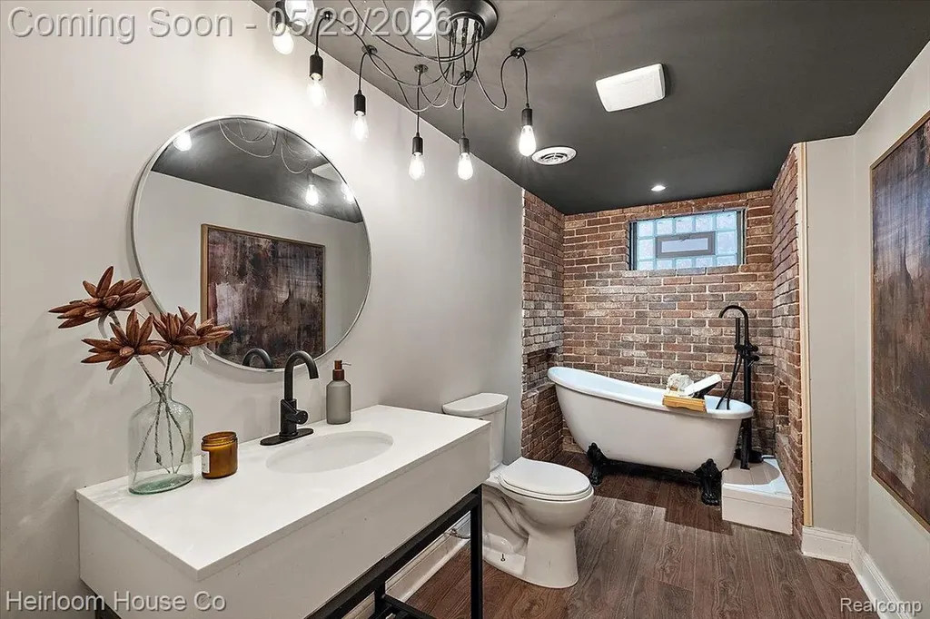 1755 W Boston Boulevard Detroit City MI 48206