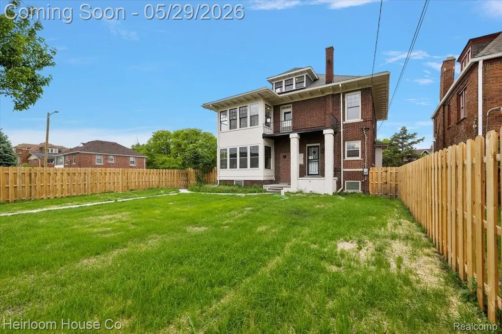 1755 W Boston Boulevard Detroit City MI 48206