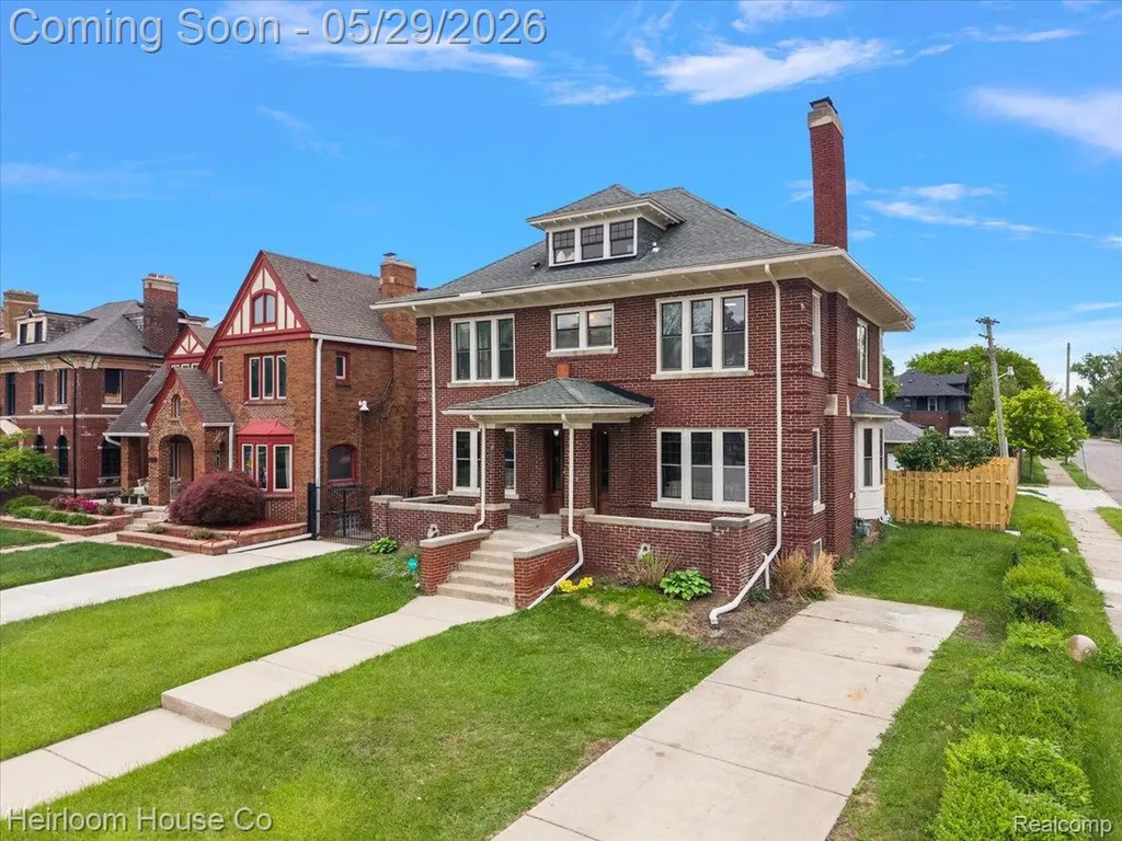 1755 W Boston Boulevard Detroit City MI 48206