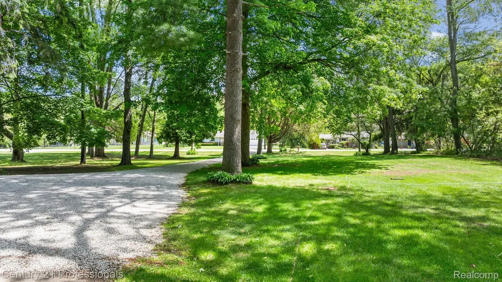 8638 Stone Road Algonac City MI 48001