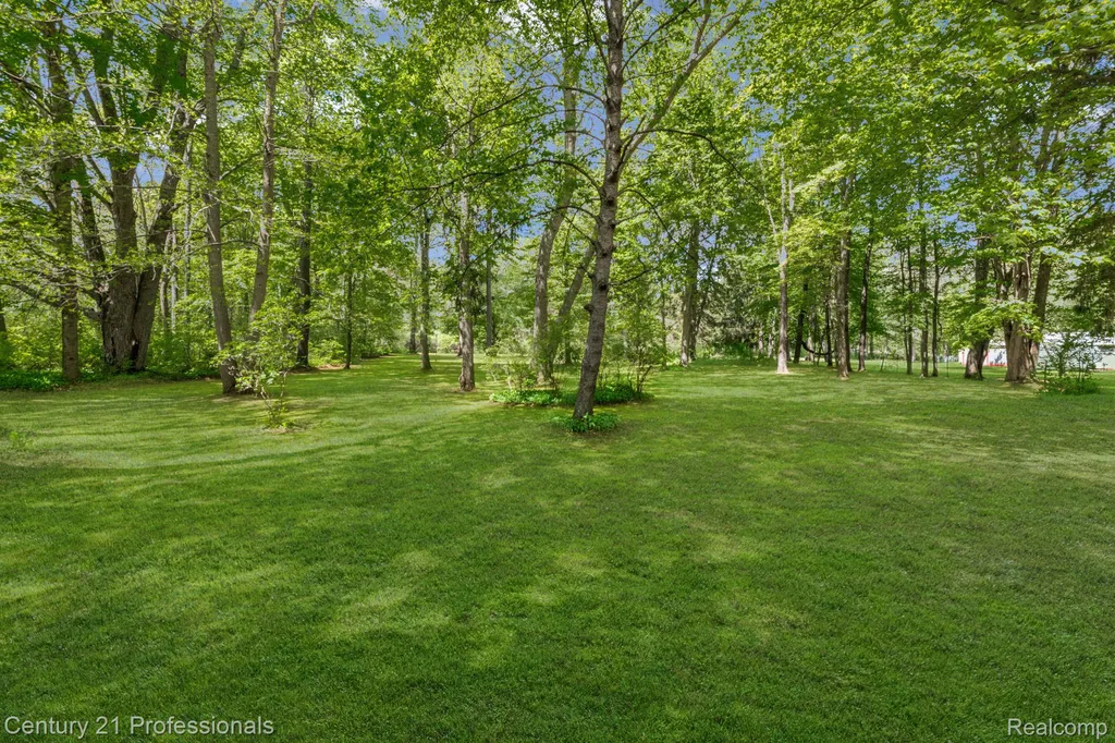 8638 Stone Road Algonac City MI 48001