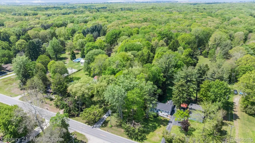 8638 Stone Road Algonac City MI 48001