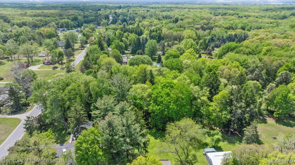 8638 Stone Road Algonac City MI 48001