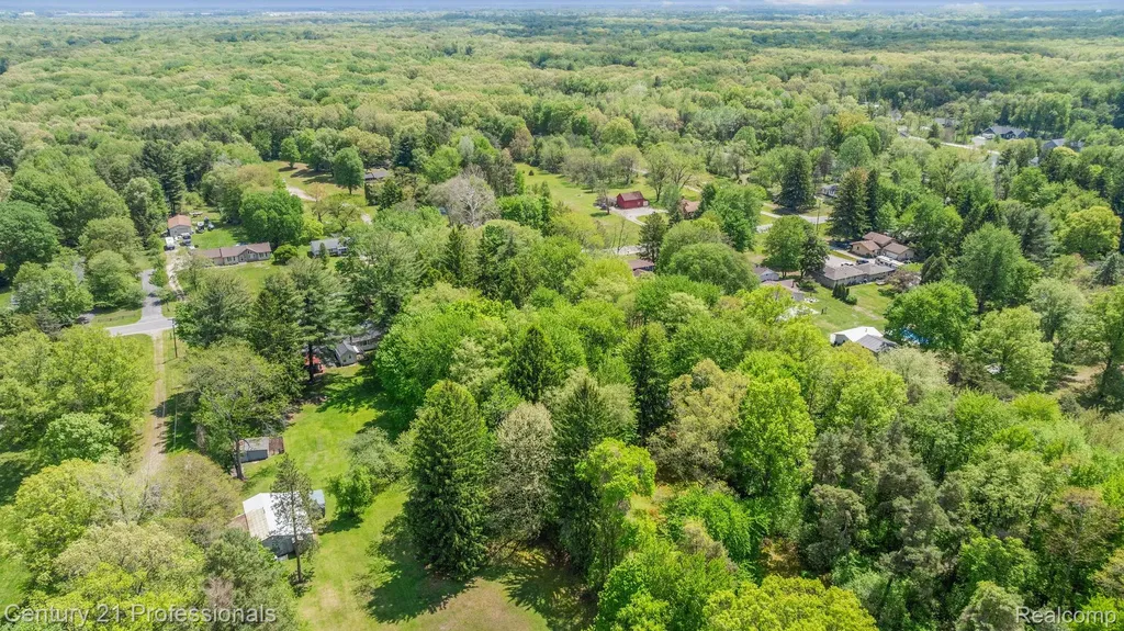 8638 Stone Road Algonac City MI 48001
