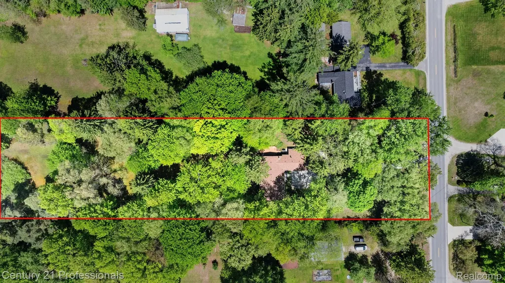 8638 Stone Road Algonac City MI 48001