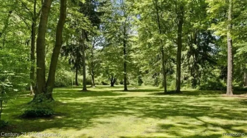 8638 Stone Road Algonac City MI 48001