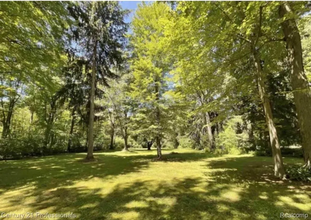 8638 Stone Road Algonac City MI 48001