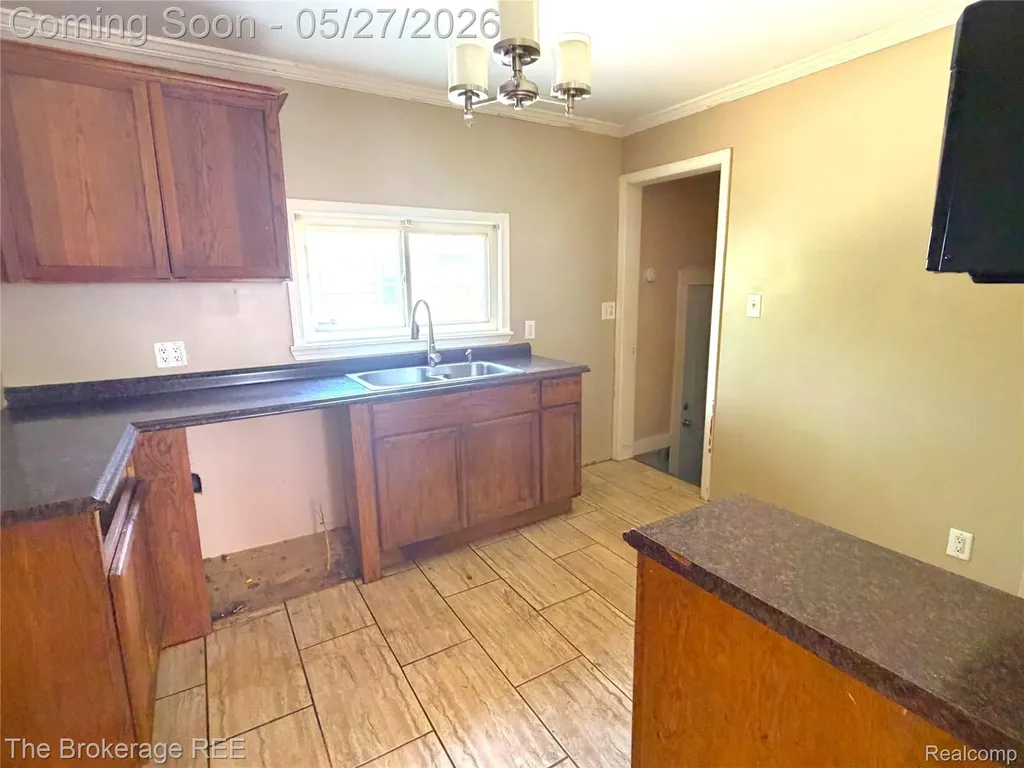 11205 N Saginaw Street Mt. Morris City MI 48458