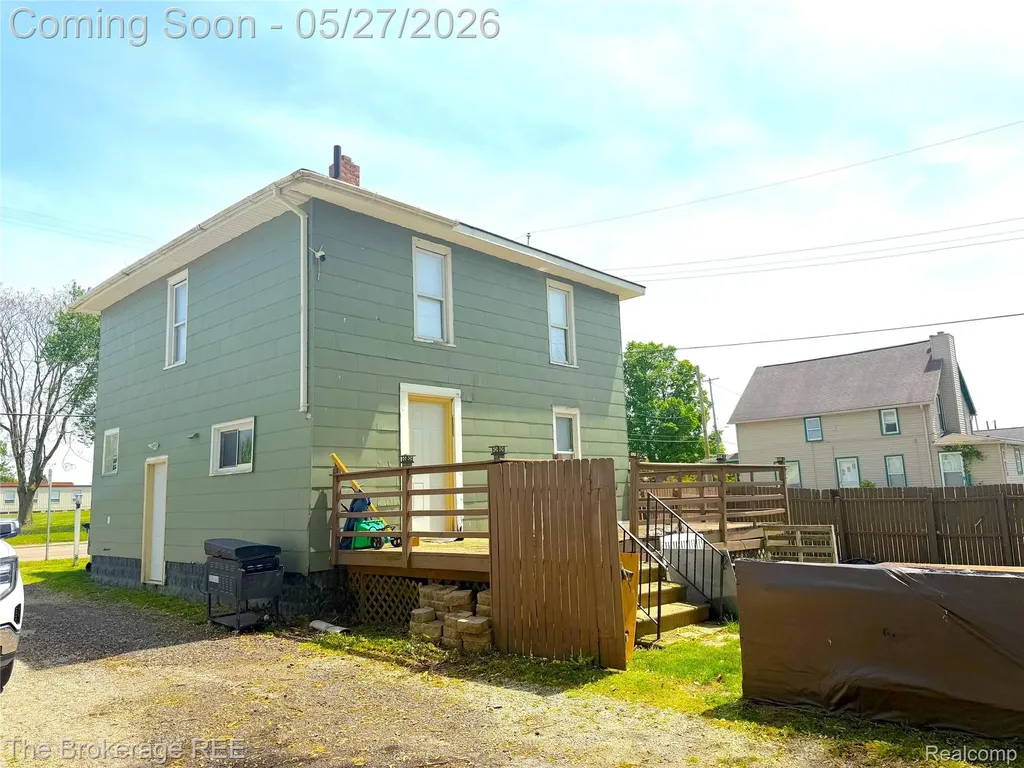 11205 N Saginaw Street Mt. Morris City MI 48458