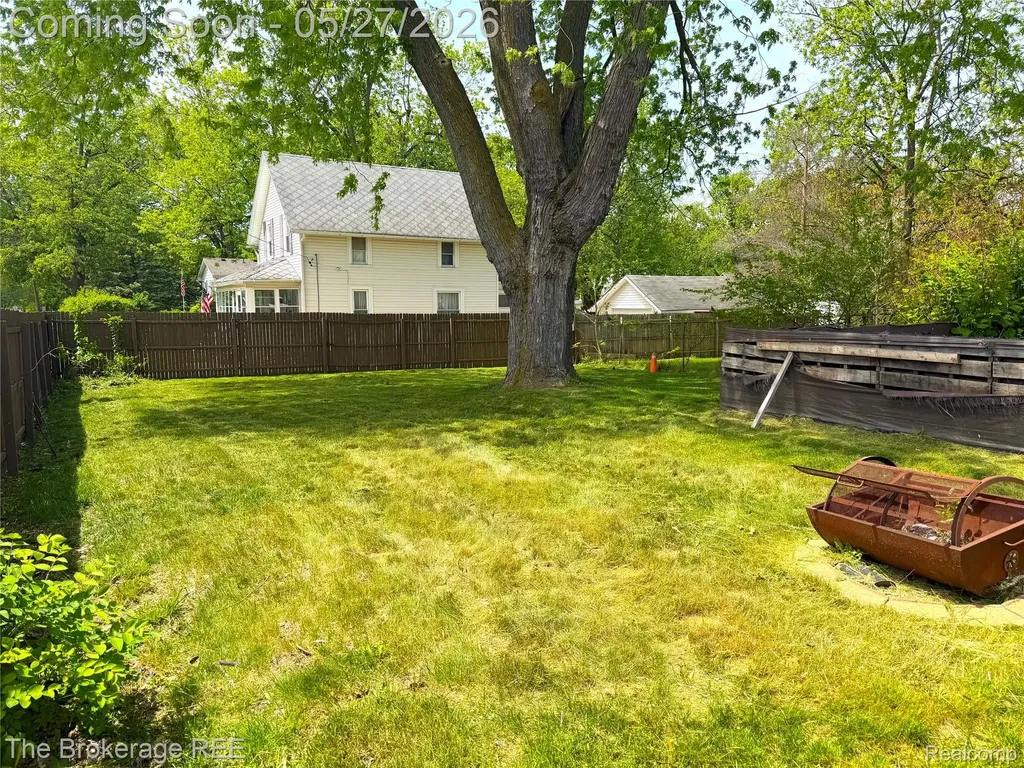 11205 N Saginaw Street Mt. Morris City MI 48458