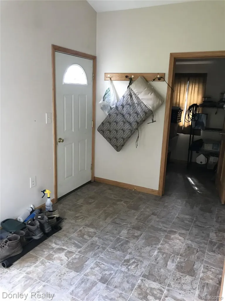 6767 White Creek Road Koylton Township MI 48453