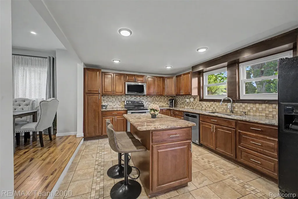 13867 Humphrey Street Southgate City MI 48195