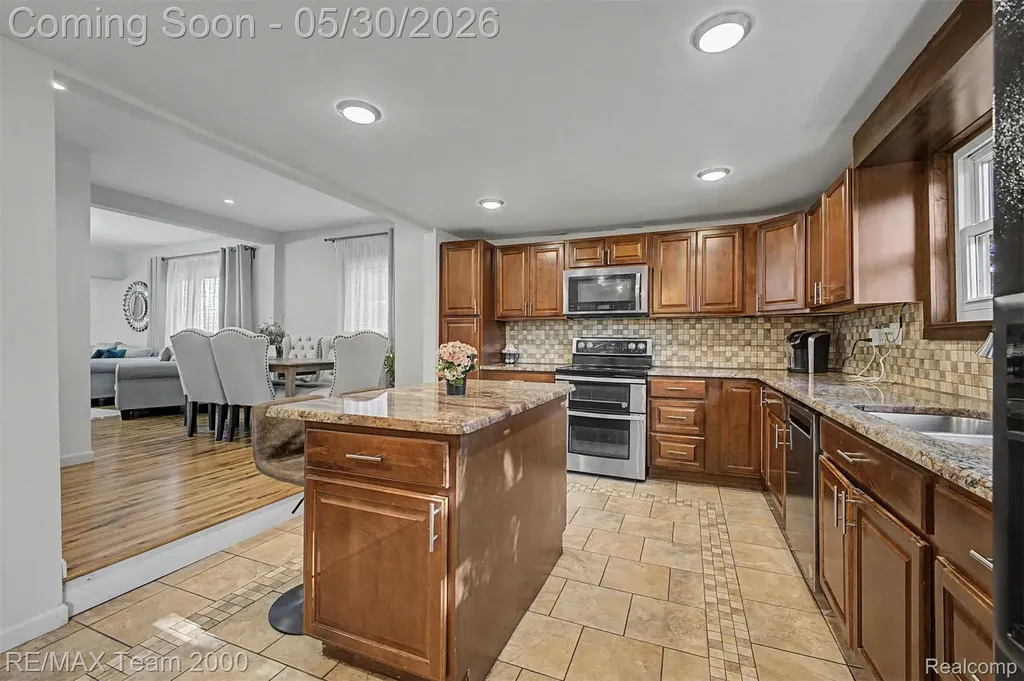 13867 Humphrey Street Southgate City MI 48195
