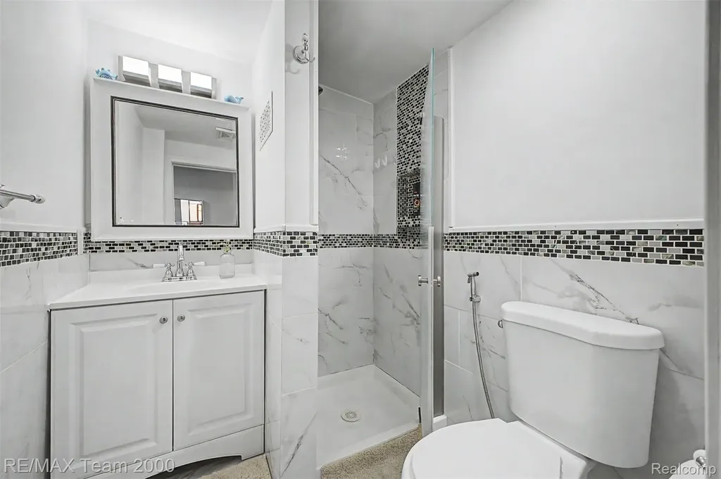 13867 Humphrey Street Southgate City MI 48195