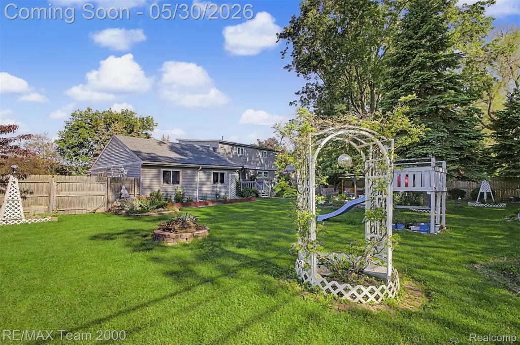 13867 Humphrey Street Southgate City MI 48195