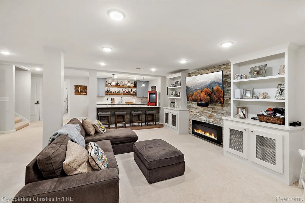 470 Orchard Drive Northville City MI 48167