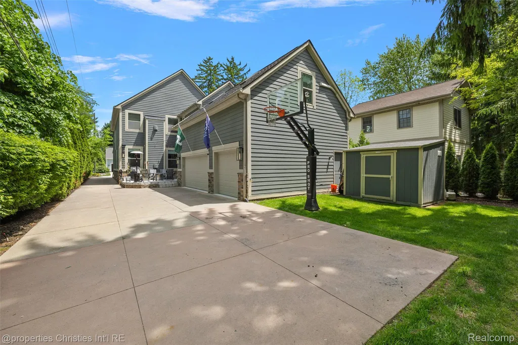 470 Orchard Drive Northville City MI 48167