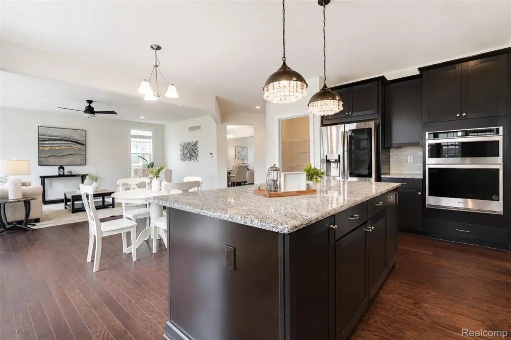 51040 Woodford Drive Canton Charter Township MI 48188