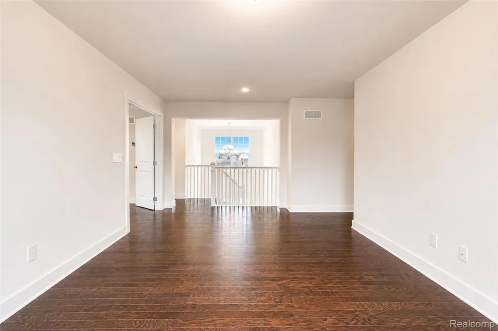 51040 Woodford Drive Canton Charter Township MI 48188