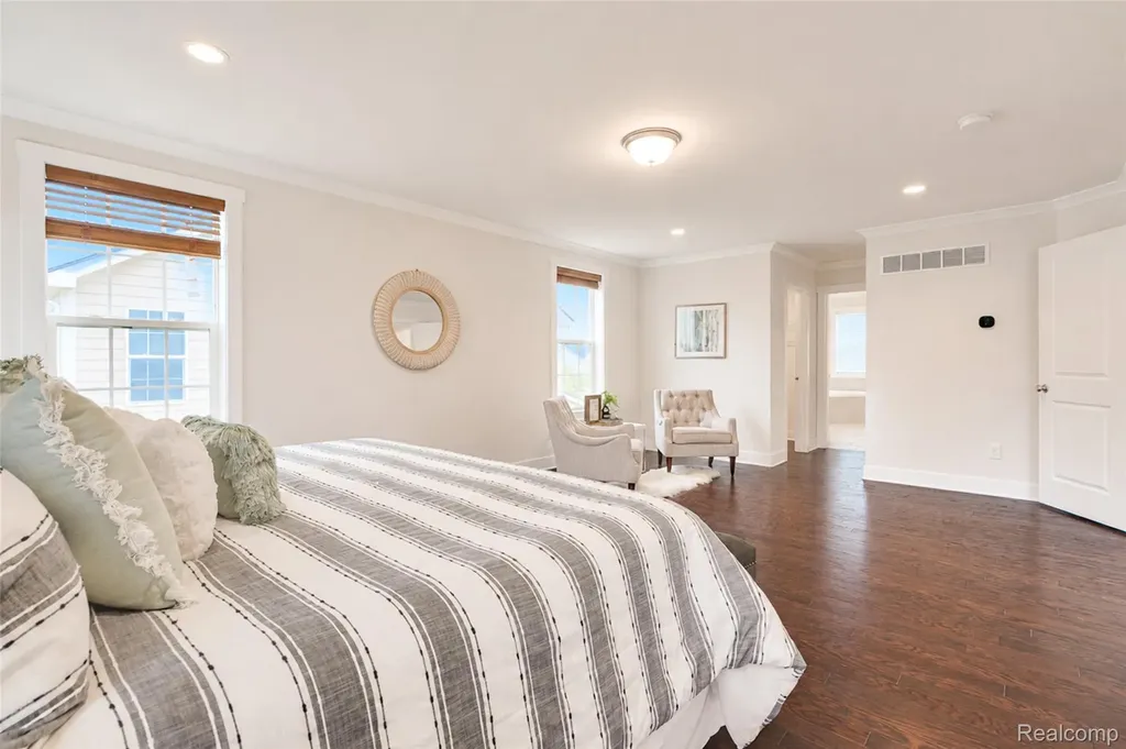 51040 Woodford Drive Canton Charter Township MI 48188